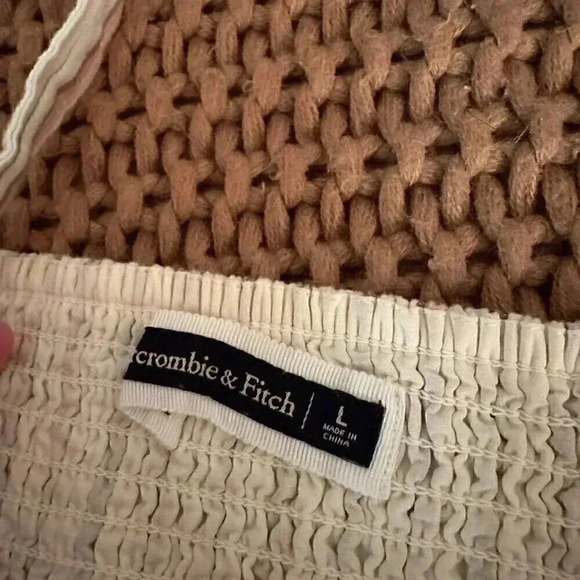 Abercrombie & Fitch Cropped Linen blend Tank - Stripped - SIZE LARGE - Picture 5 of 6